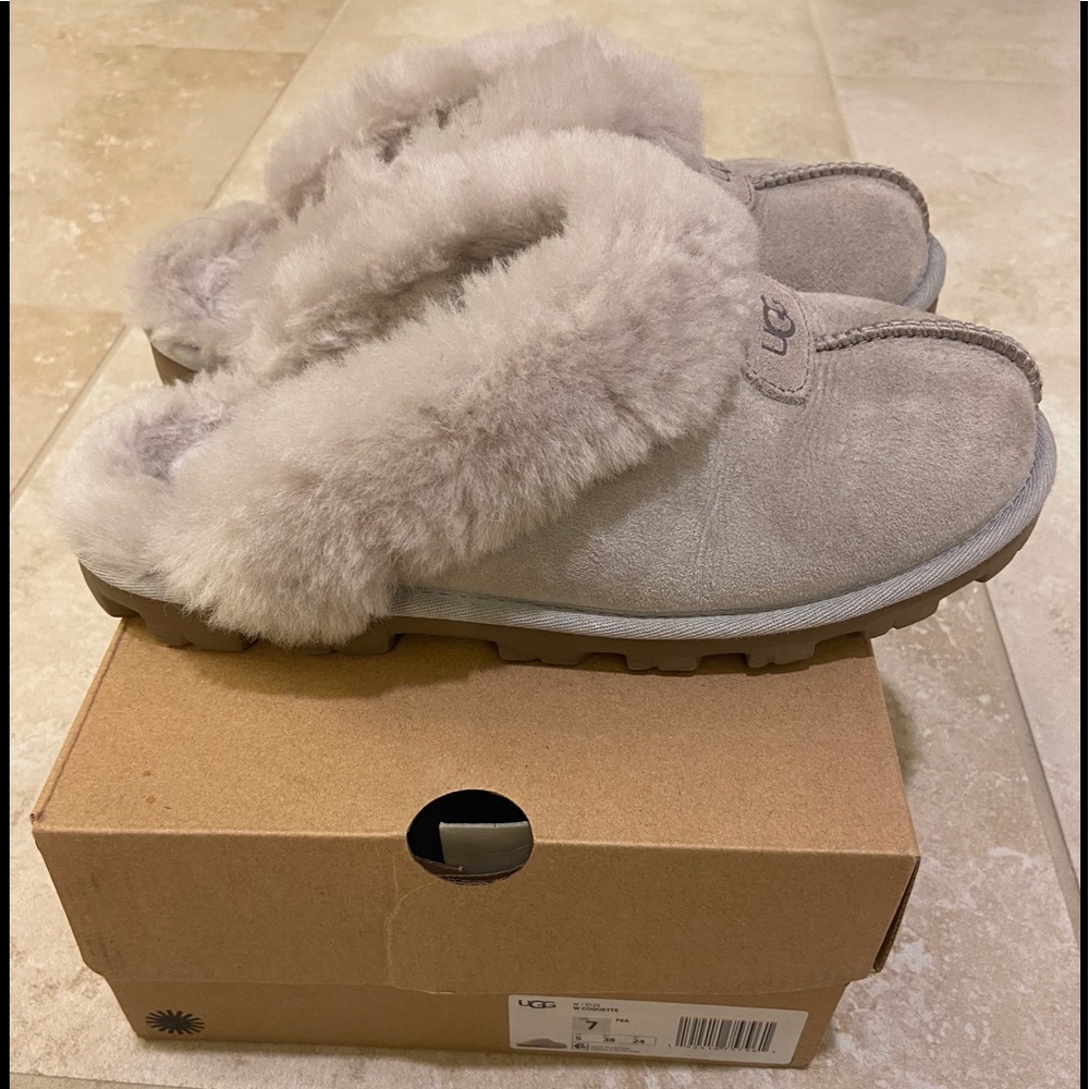 ❤️SOLD❤️UGG Coquette Slippers - Picture 1 of 11